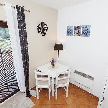 Vila Viktoria - Apartman Viktoria 2 Ruzomberok Exteriör bild